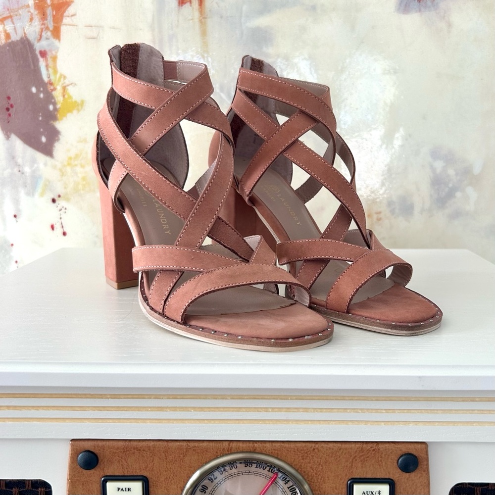 NWOB Chinese Laundry Sandals